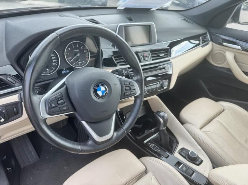 BMW X1 - hlavní fotka