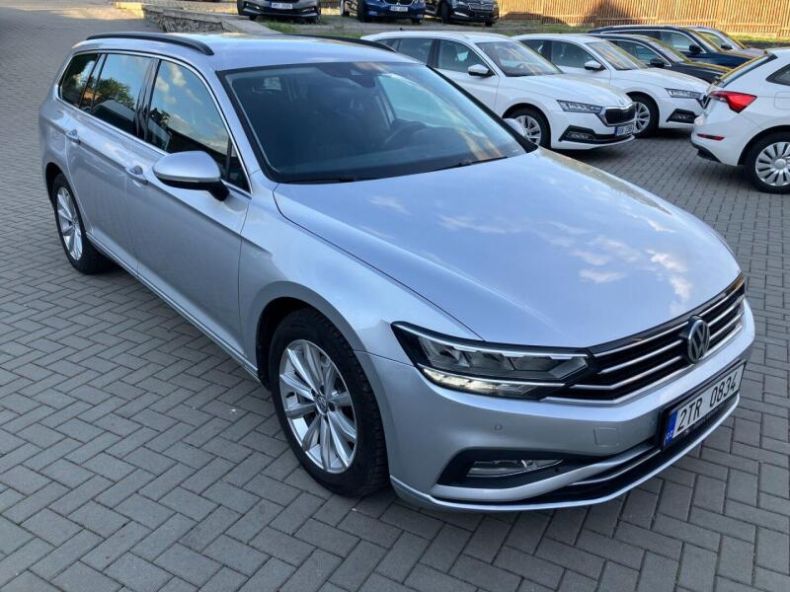 Volkswagen Passat - hlavní fotka inzerátu