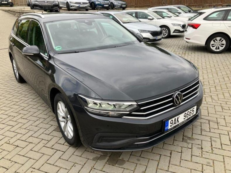 Volkswagen Passat - hlavní fotka inzerátu