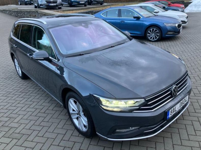 Volkswagen Passat - hlavní foto