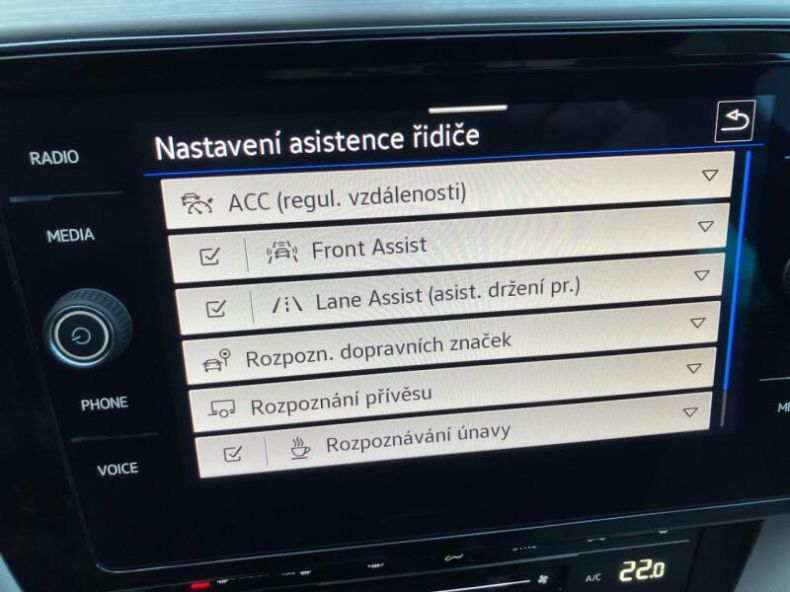 Volkswagen Passat - hlavní fotka