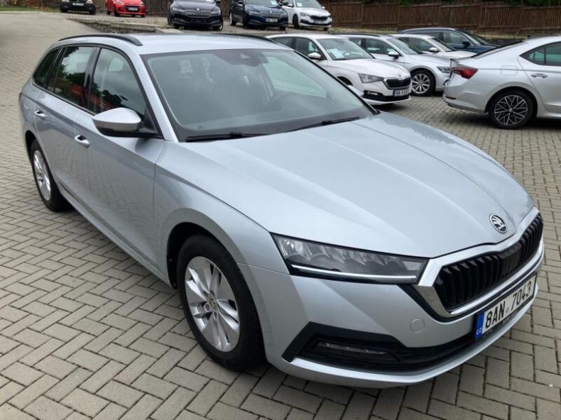 Škoda Octavia - hlavní fotka