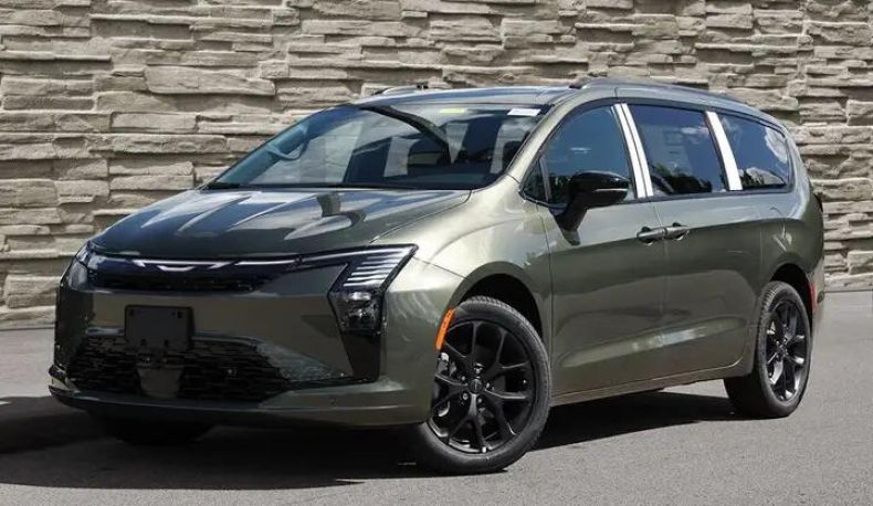Chrysler Pacifica - hlavní foto