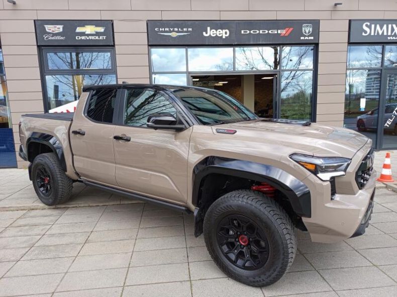 Toyota Tacoma - hlavní fotka