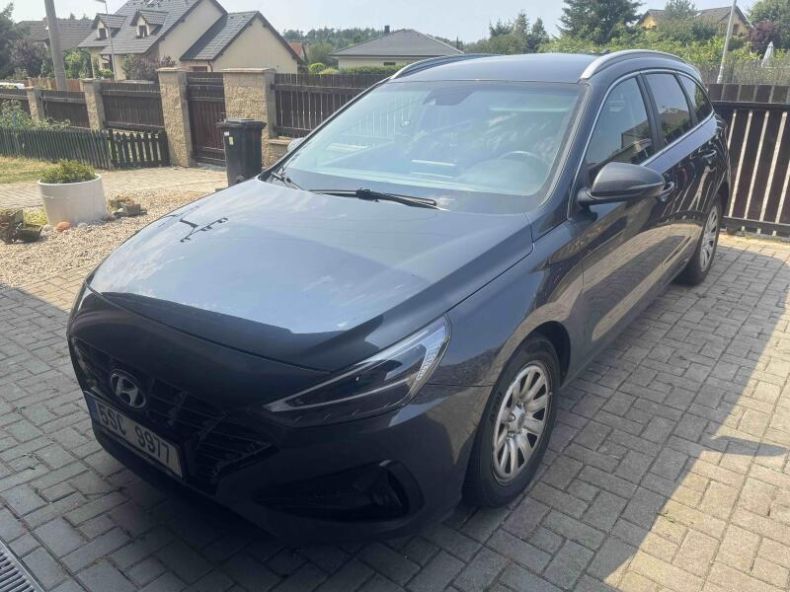 Hyundai i30 - hlavní fotka