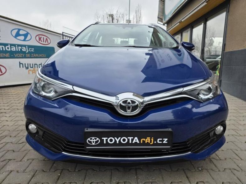Toyota Auris - hlavní fotka