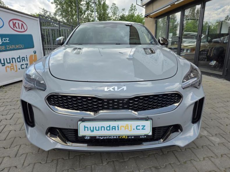 Kia Stinger - hlavní fotka