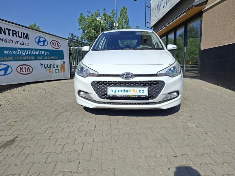 Hyundai i20 - hlavní fotka