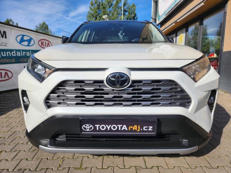 Toyota RAV 4 - hlavní foto