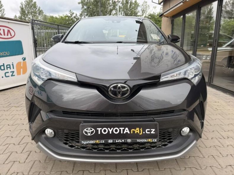 Toyota C-HR - hlavní fotka