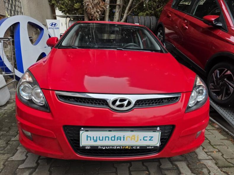 Hyundai i30 - hlavní fotka