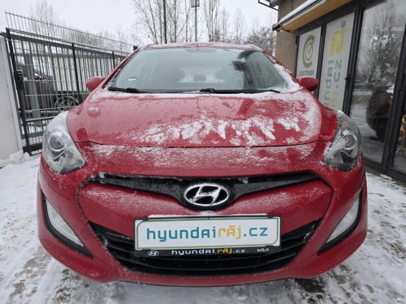 Hyundai i30 - hlavní foto