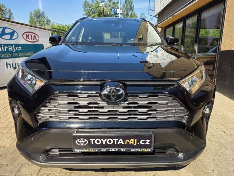 Toyota RAV 4 - hlavní fotka
