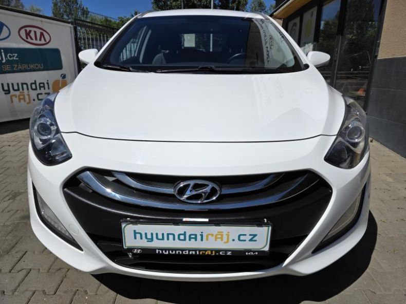 Hyundai i30 - hlavní foto