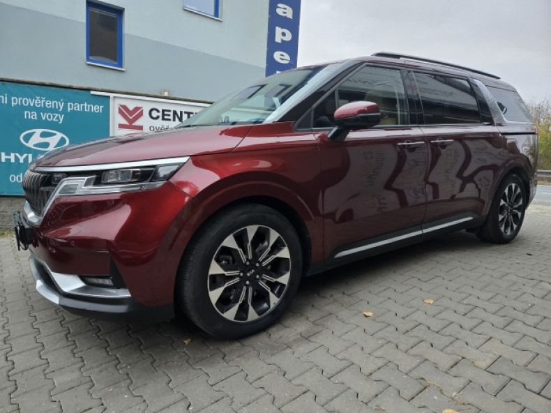 Kia Carnival - hlavní foto