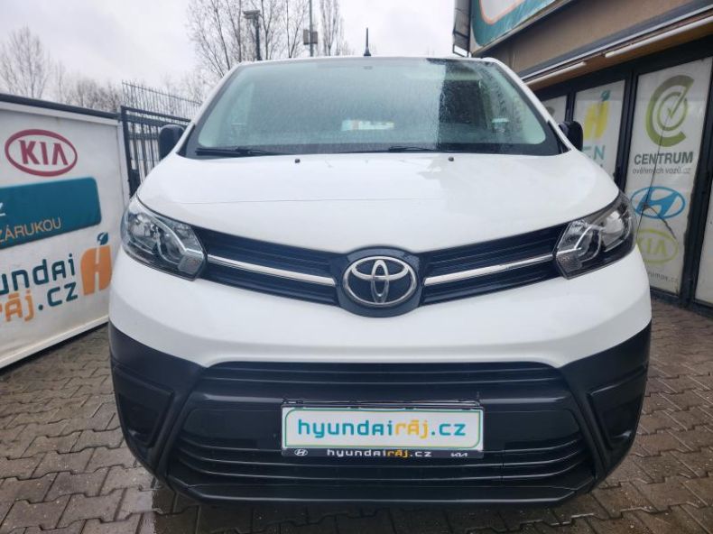 Toyota ProAce - hlavní fotka