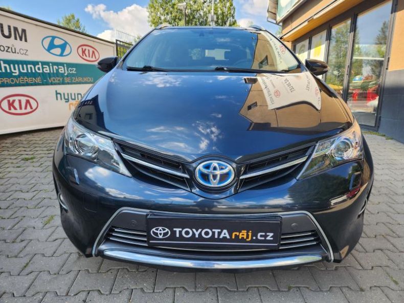 Toyota Auris - hlavní fotka