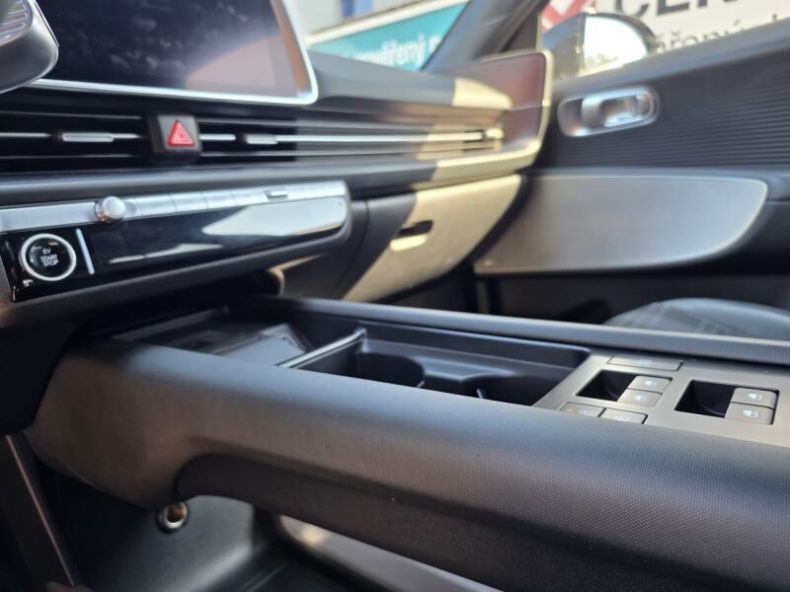 Hyundai Ioniq 6 - hlavní fotka