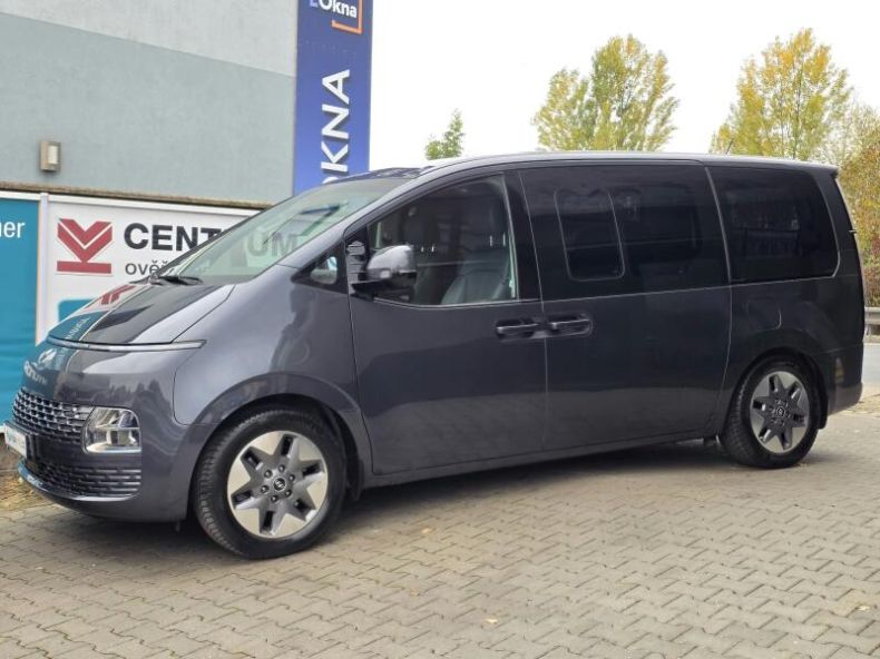 Hyundai Staria - hlavní foto