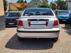 Hyundai Elantra - fotka číslo 8
