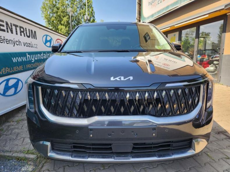 Kia Carnival - hlavní foto