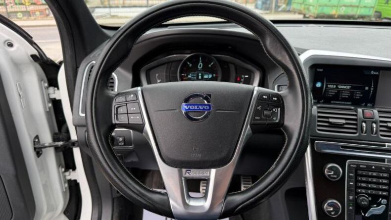 Volvo XC60 - hlavní fotka