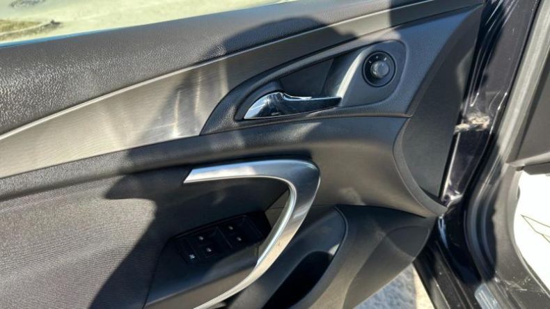 Opel Insignia - hlavní fotka