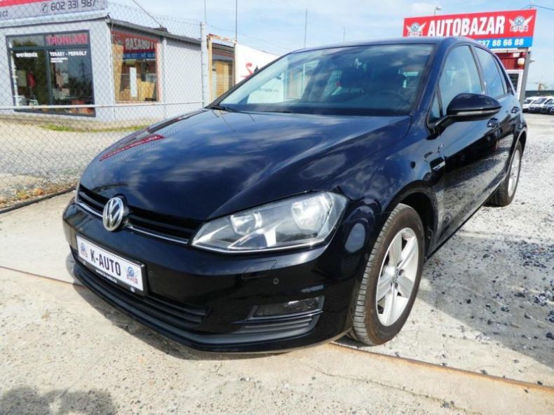 Volkswagen Golf - hlavní foto