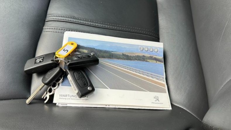 Peugeot 3008 - hlavní fotka