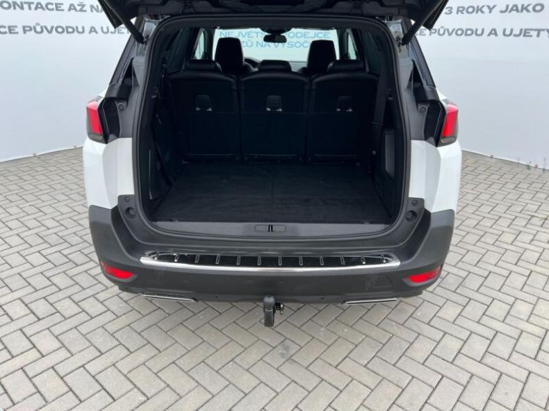 Peugeot 5008 - hlavní fotka