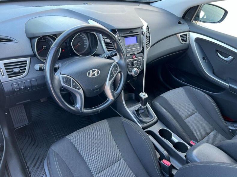 Hyundai i30 - hlavní fotka