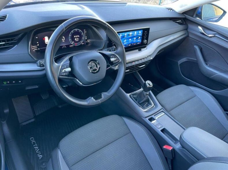 Škoda Octavia - hlavní fotka