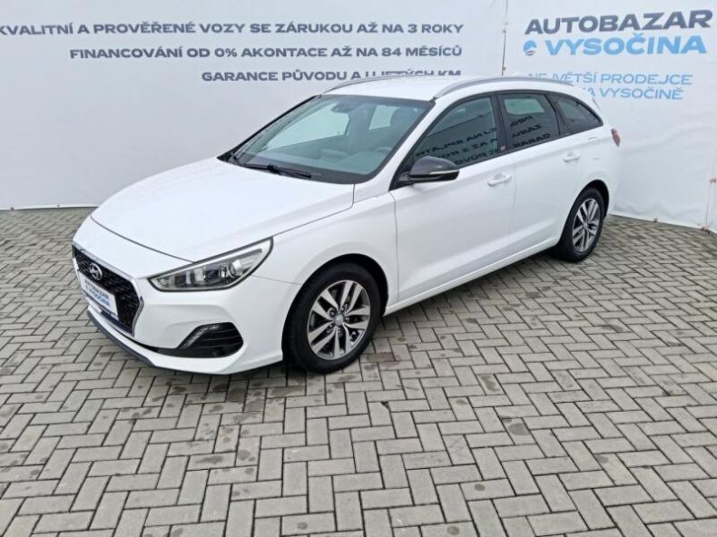 Hyundai i30 - hlavní foto