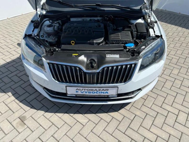 Škoda Superb - hlavní fotka