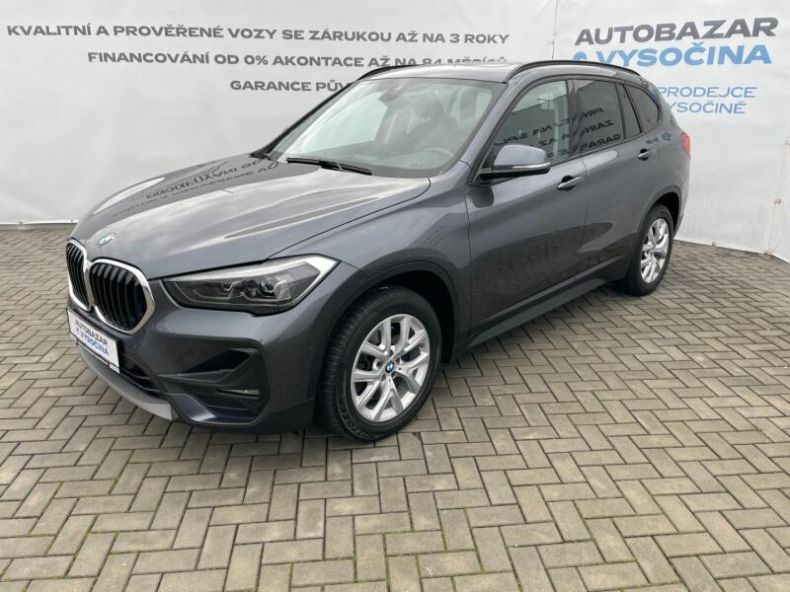 BMW X1 - hlavní foto