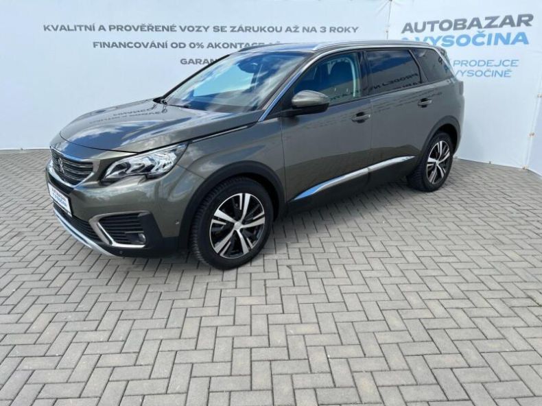 Peugeot 5008 - hlavní foto