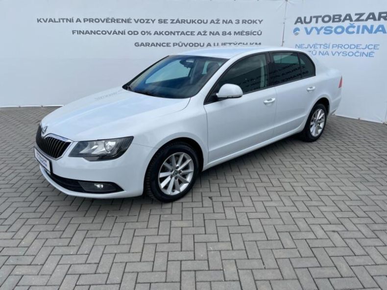 Škoda Superb - hlavní foto