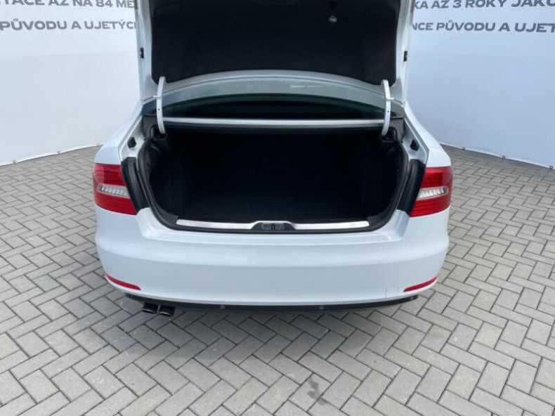 Škoda Superb - hlavní fotka