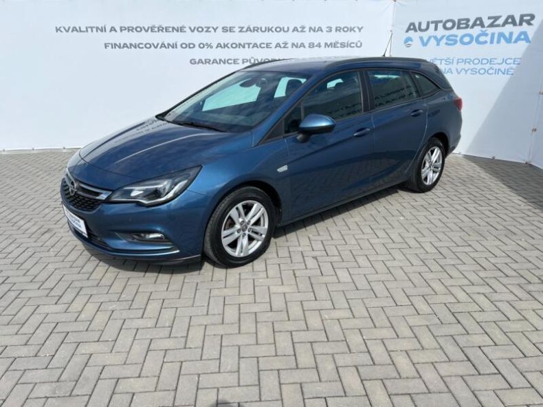Opel Astra - hlavní foto