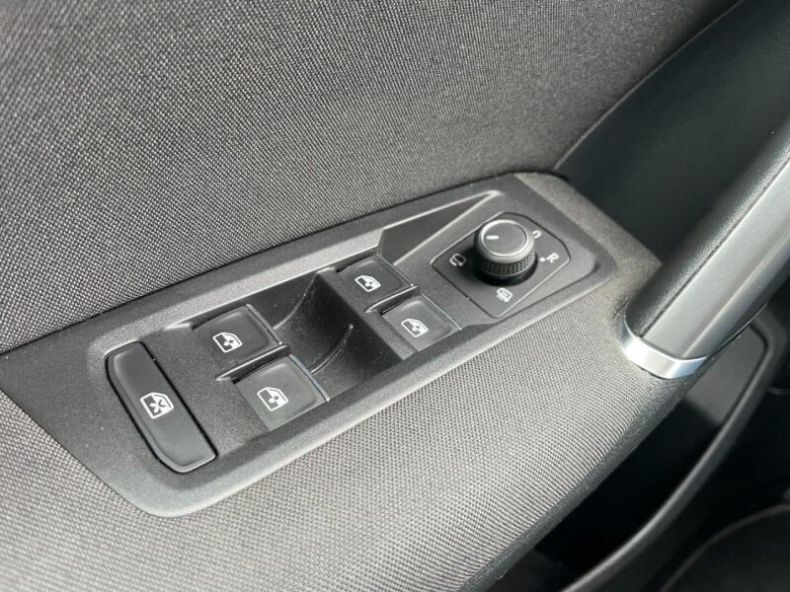 Volkswagen Touran - hlavní fotka