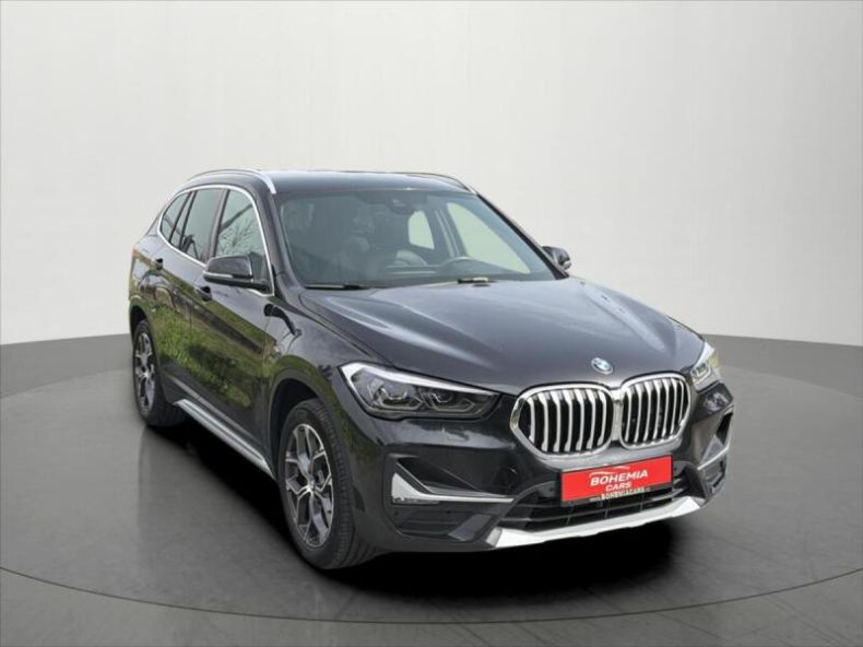 BMW X1 - hlavní foto