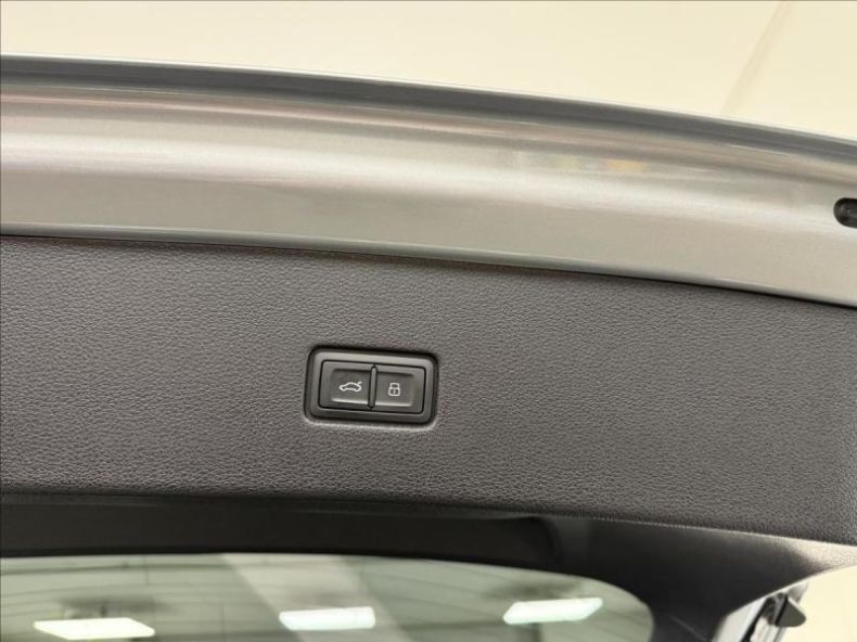 Audi Q8 - hlavní fotka