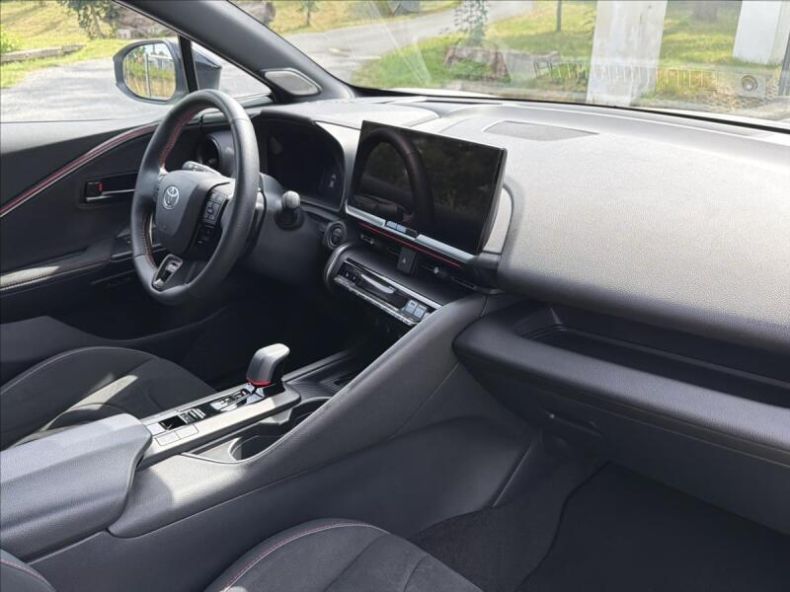 Toyota C-HR - hlavní fotka