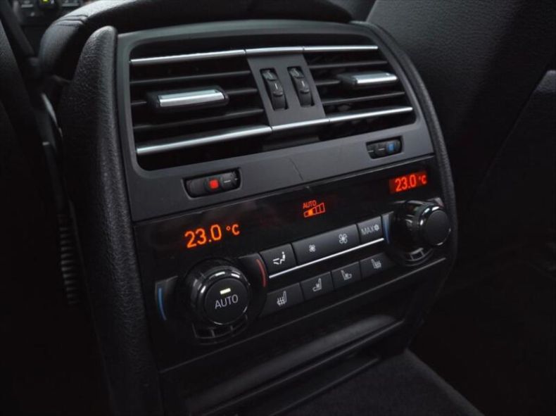 BMW Řada 7 - hlavní fotka