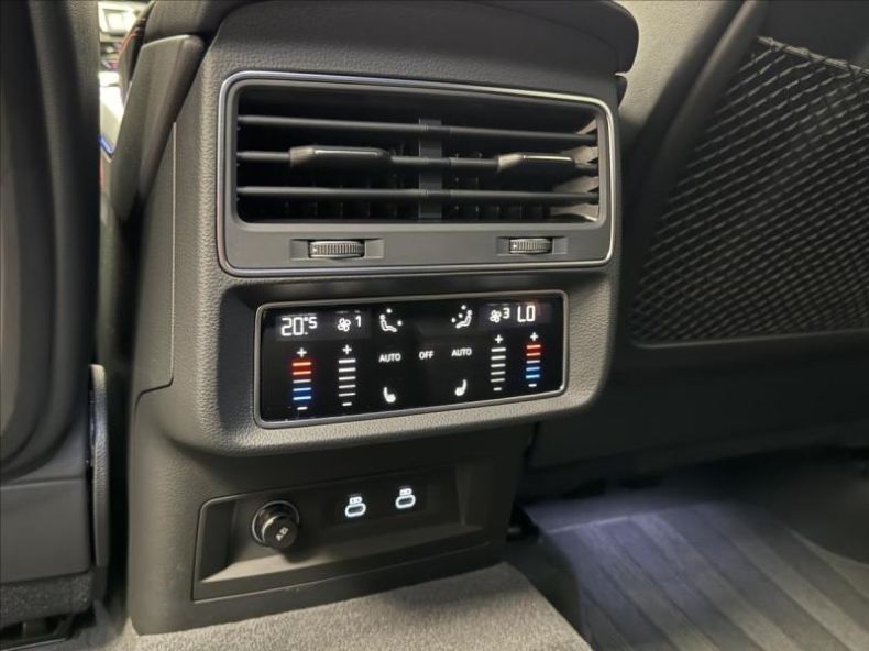 Audi Q8 - hlavní fotka