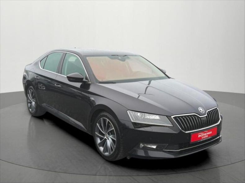 Škoda Superb - hlavní foto