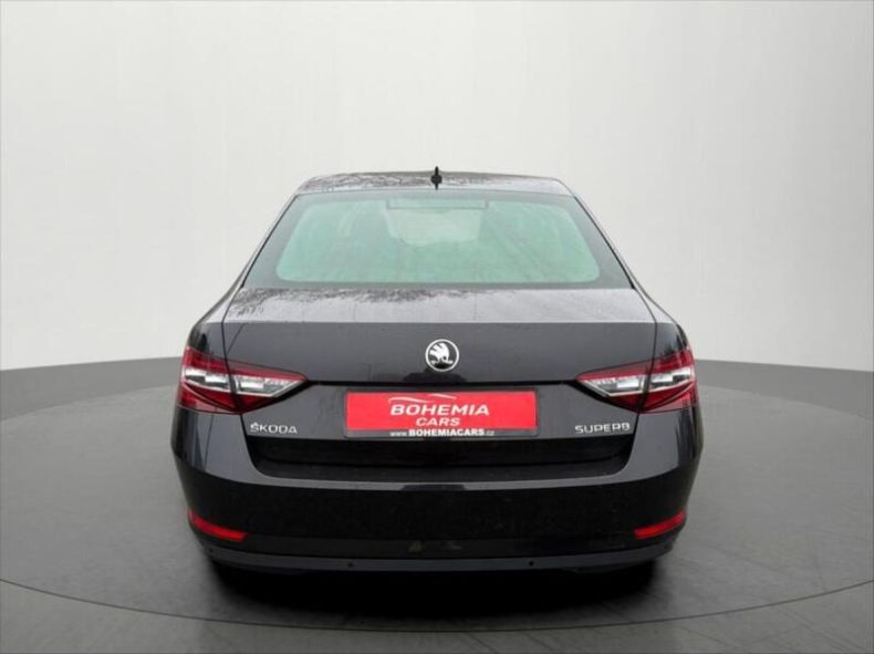 Škoda Superb - hlavní fotka