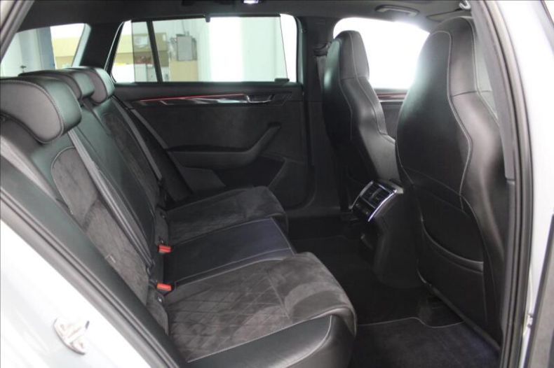 Škoda Superb - hlavní fotka