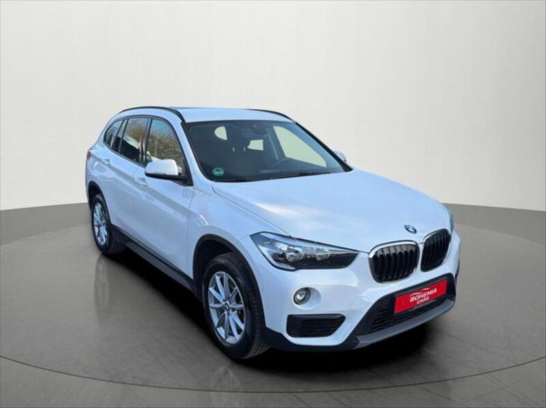 BMW X1 - hlavní foto