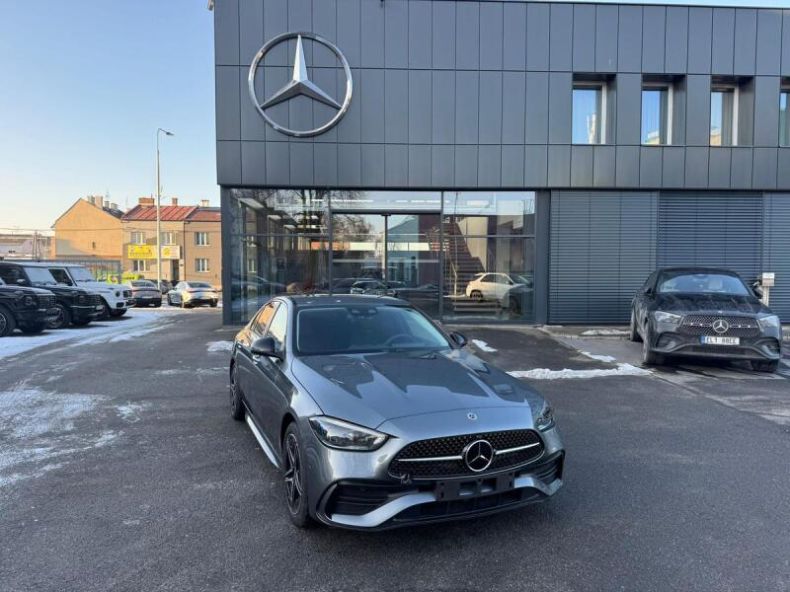 Mercedes Třída C - hlavní foto